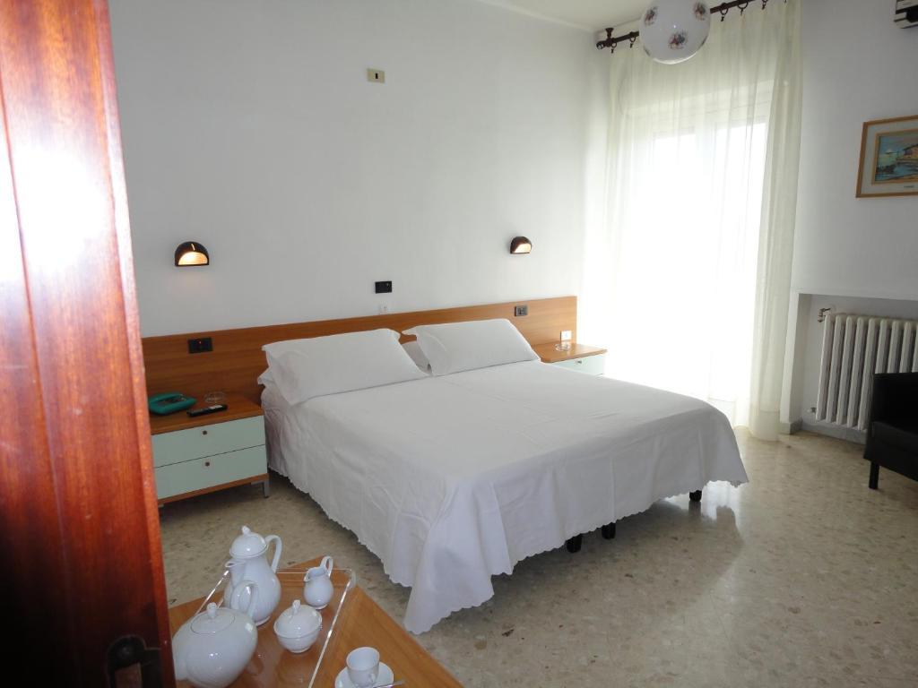 Hotel Riviera Bari Chambre photo