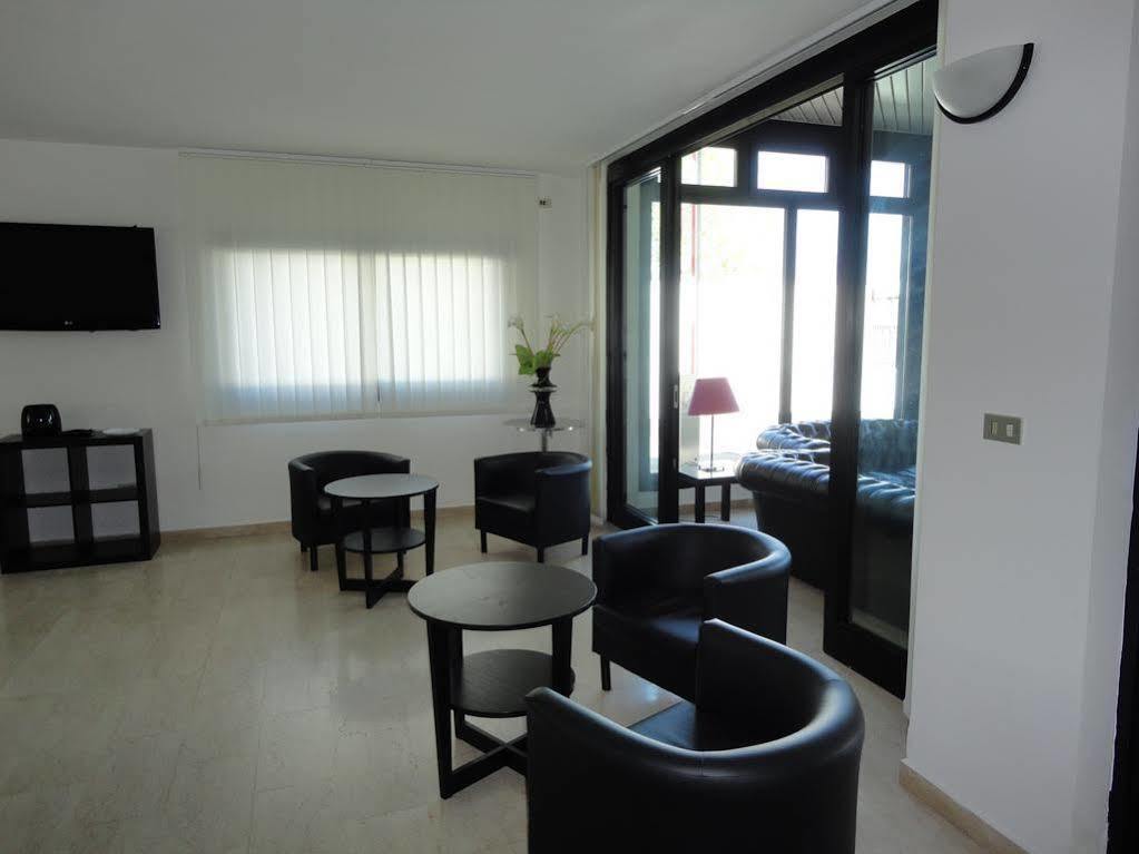 Hotel Riviera Bari Extérieur photo