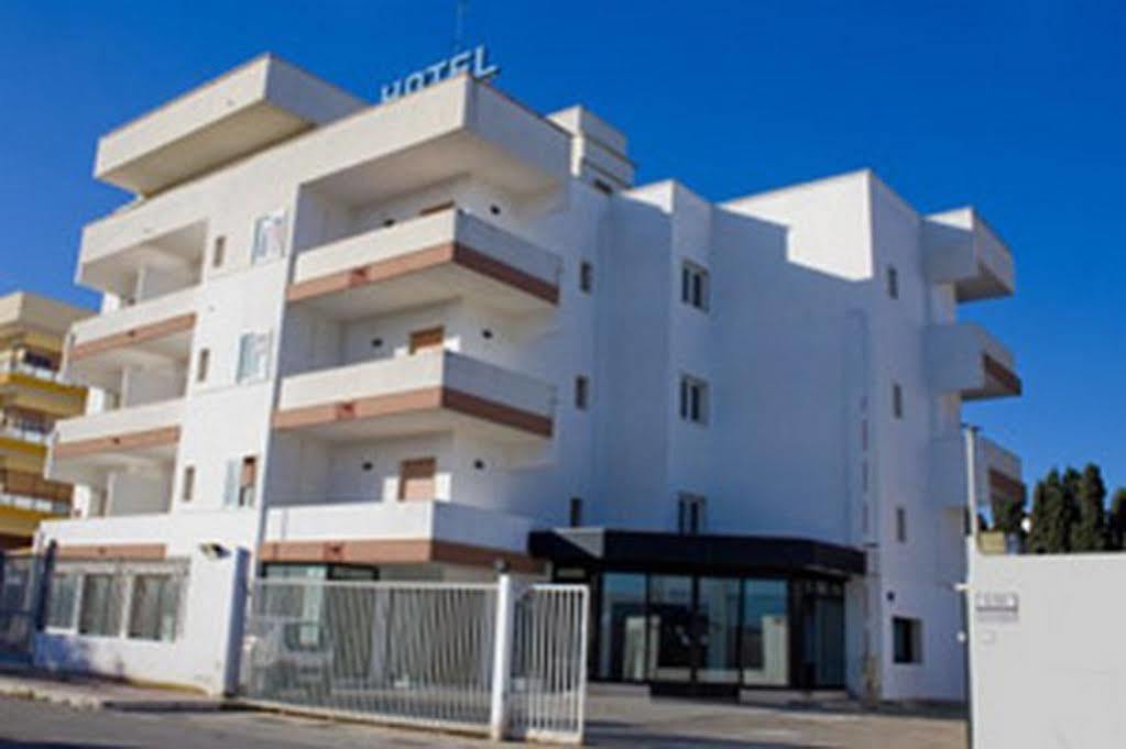 Hotel Riviera Bari Extérieur photo